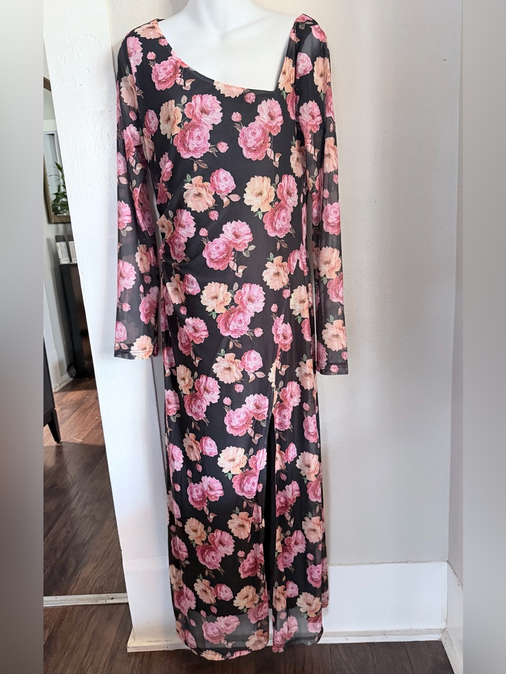 NWT Gert Corel Pink Black Floral Maxi Dress Large